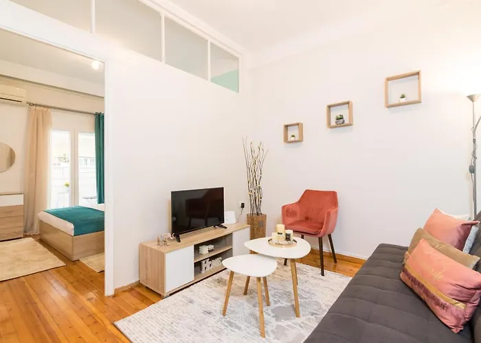 F & B Collection - Flat For 3